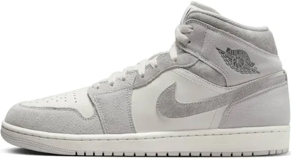 Nike Air Jordan 1 Mid, product photo